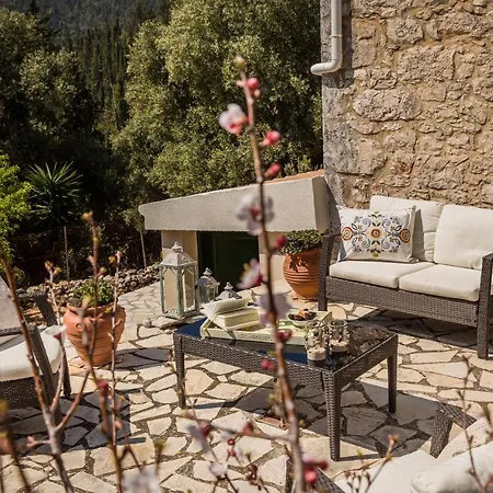Traditional Stone House Anofli 1843 Kefalonia * פיסקרדו